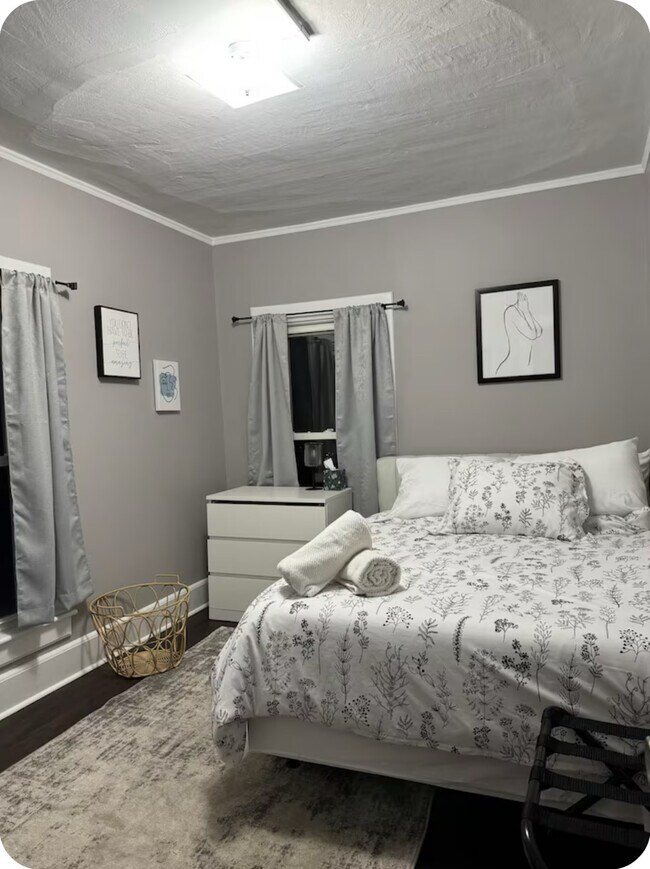 9 Hill Pl, Unit 9 Hill in Oneonta, NY - Foto de edificio - Building Photo