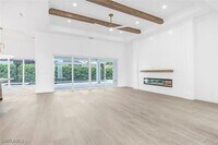 14194 ChartHouse Ct in Naples, FL - Foto de edificio - Building Photo