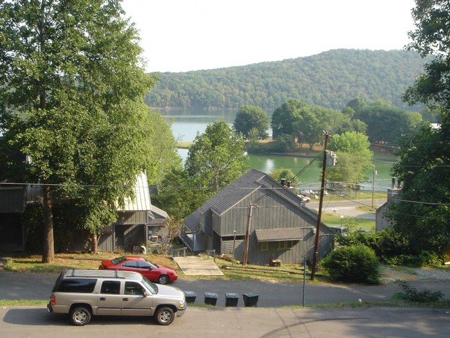 Lake Hill Apartments in Gray, TN - Building Photo - Other