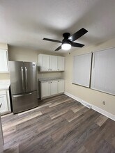 577 Pine Line Dr in Pittsburgh, PA - Building Photo - Building Photo