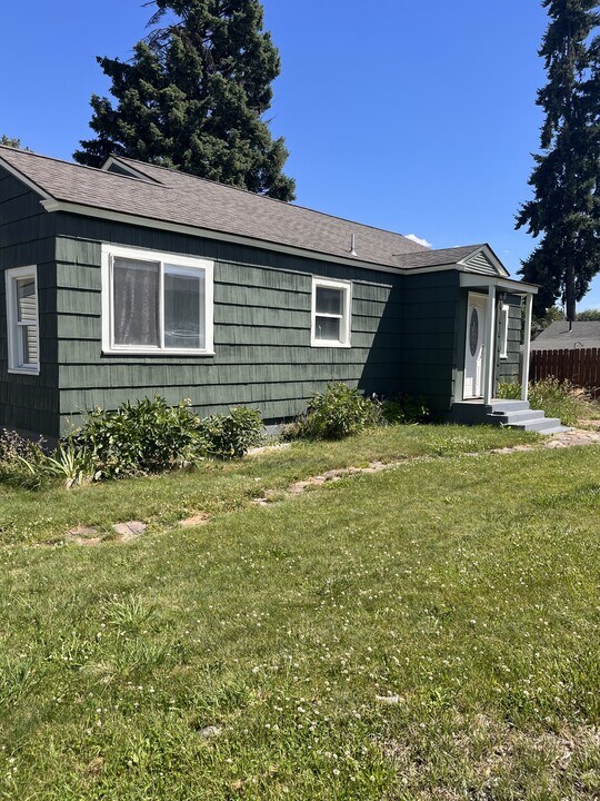 1310 N 9th St in Coeur d'Alene, ID - Building Photo