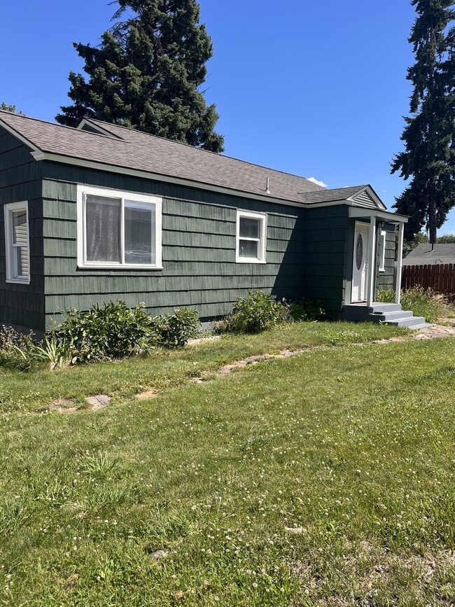 property at 1310 N 9th St