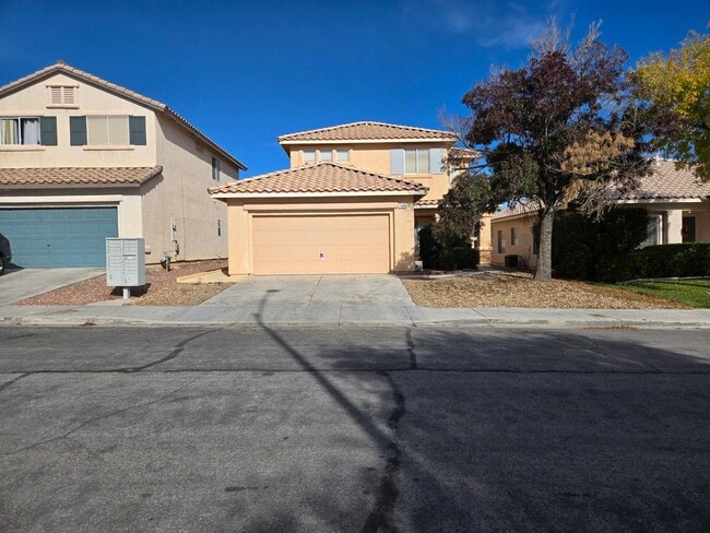 7824 Pinnochio Ave in Las Vegas, NV - Building Photo - Building Photo