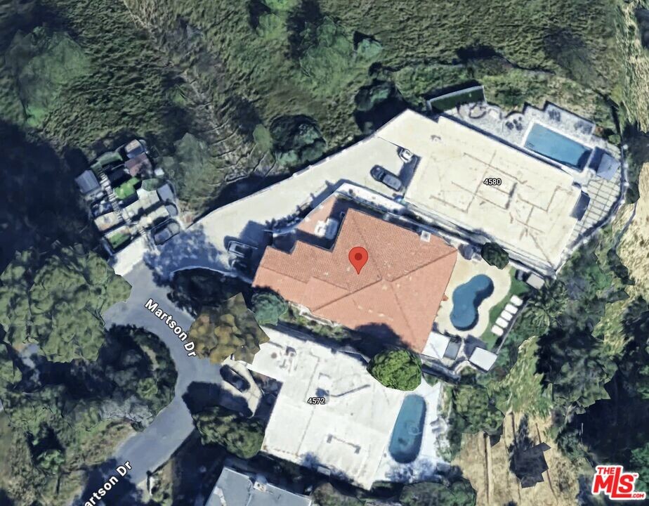 4576 Martson Dr in Los Angeles, CA - Building Photo