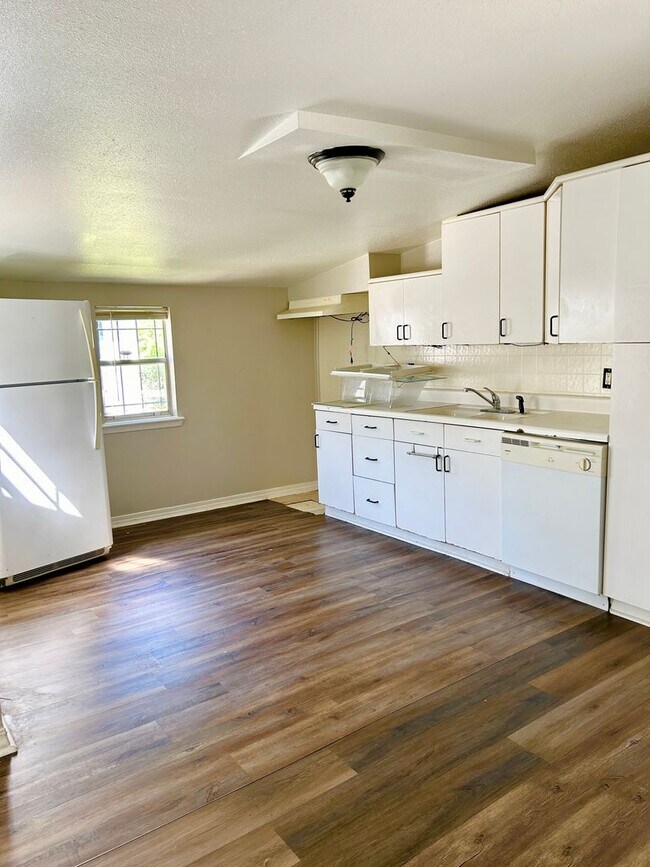 160 Robinson Pl in Shreveport, LA - Building Photo - Building Photo