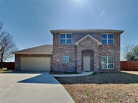 1200 Stacy Ct in Denton, TX - Building Photo