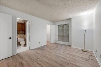 1306 McClelen Way in Decatur, GA - Building Photo - Building Photo