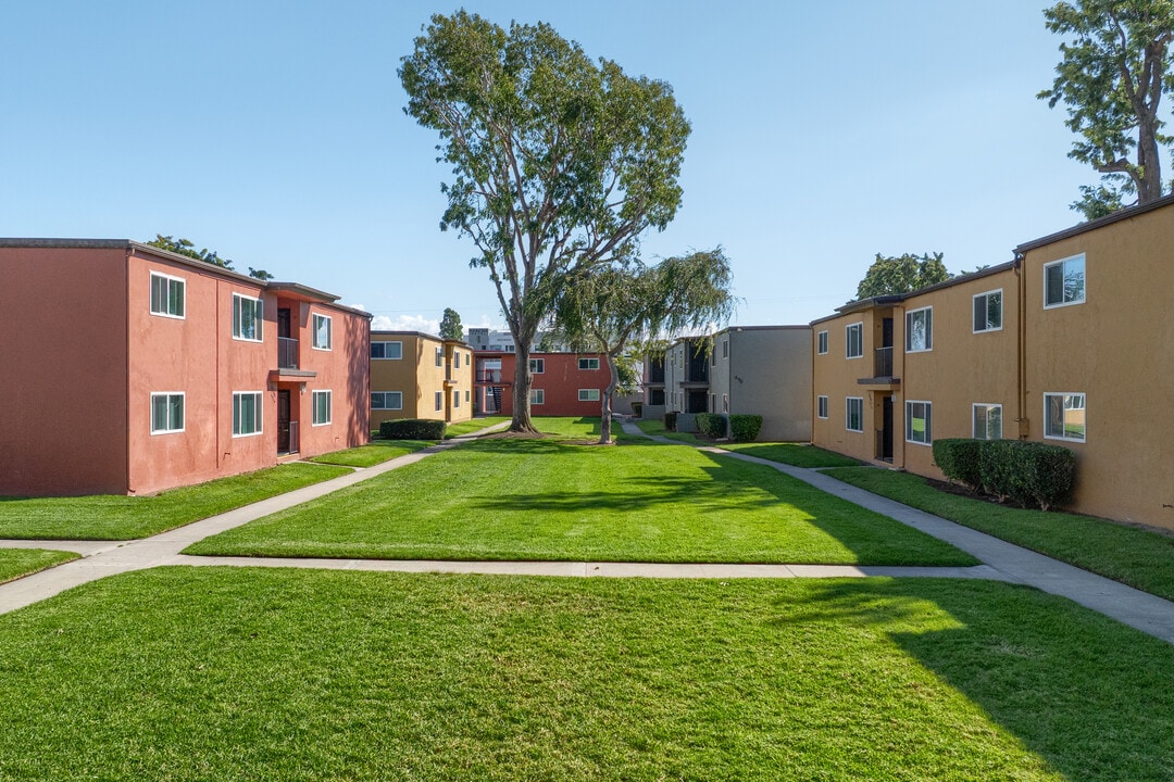 Vistan Apartments in Chula Vista, CA - Foto de edificio