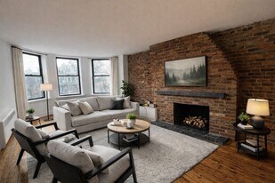 482 Beacon St in Boston, MA - Building Photo