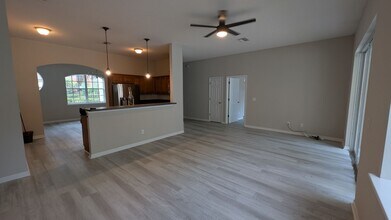 2606 Fiddlestick Cir in Lutz, FL - Building Photo - Building Photo