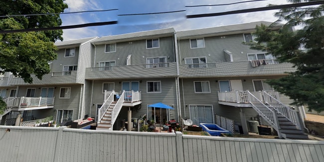 146 North Beacon St, Unit B1