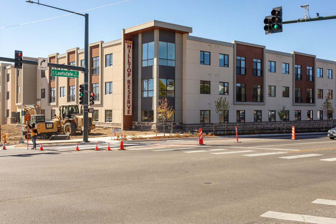 Hilltop Reserve Senior Living in Denver, CO - Foto de edificio