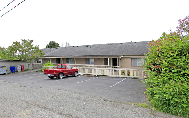 Sunrise Apartments in Everett, WA - Building Photo - Building Photo