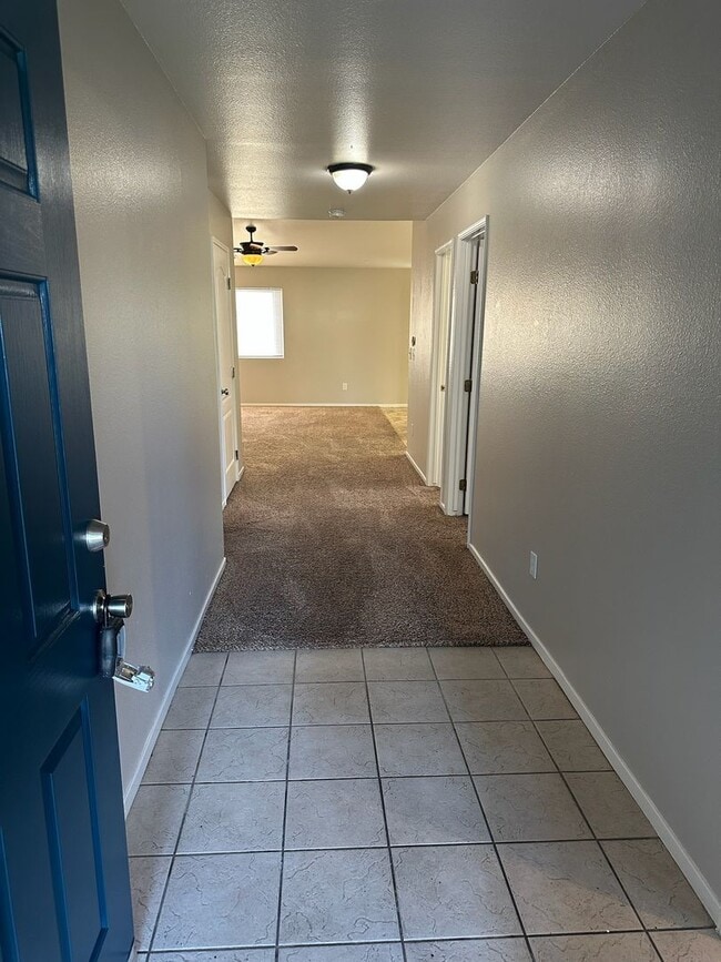 3747 W Sweet Ave in Visalia, CA - Building Photo - Building Photo