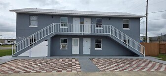 4133 Commercial Dr in Sebring, FL - Building Photo