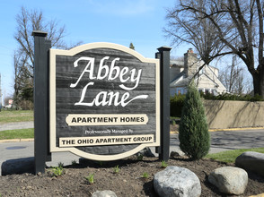 Abbey Lane in Columbus, OH - Building Photo - Building Photo