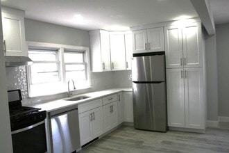 16 Butler Blvd in Elmont, NY - Building Photo - Building Photo