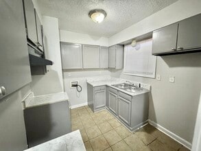 4036 Navaho Ave in Memphis, TN - Building Photo - Building Photo