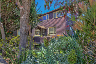 122 Fountain Ave in Pacific Grove, CA - Building Photo - Building Photo