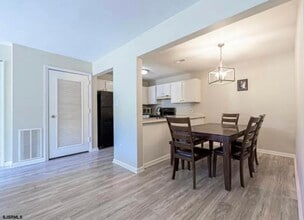 281 Heather Croft in Egg Harbor Township, NJ - Building Photo - Building Photo