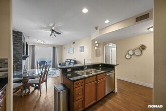 9059 E Panorama Cir in Englewood, CO - Building Photo - Building Photo