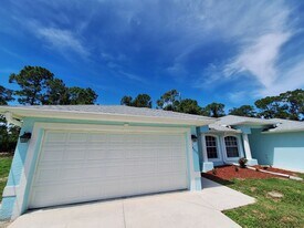 4613 29th St SW in Lehigh Acres, FL - Building Photo