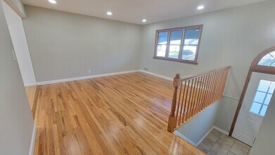 23 Princeton Dr in Wall Township, NJ - Building Photo - Building Photo