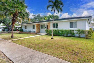 900 Benevento Ave in Coral Gables, FL - Building Photo - Building Photo