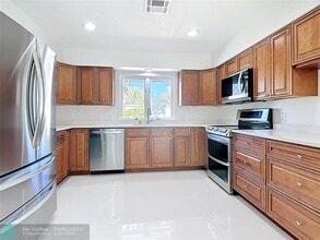 1200 Poitras Dr in Vero Beach, FL - Building Photo - Building Photo