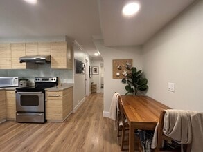 10251 Cornerbrook Cres in Richmond, BC - Building Photo - Building Photo