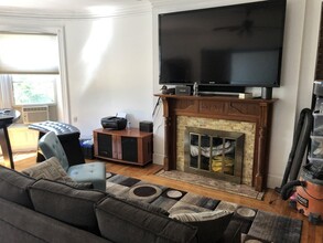 918 Beacon St in Boston, MA - Building Photo - Building Photo