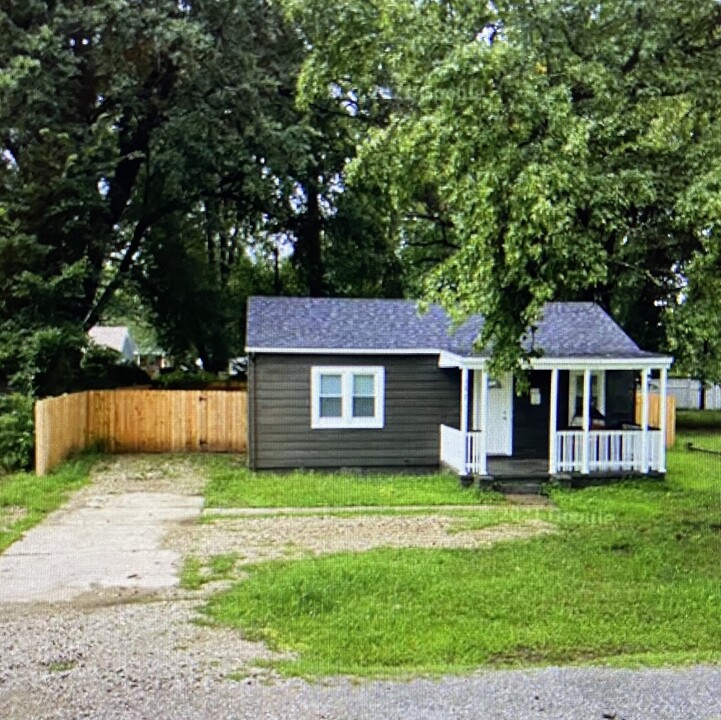 107 E Laburnum Ave in Richmond, VA - Foto de edificio