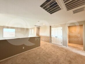 5495 W Victory Way in Florence, AZ - Foto de edificio - Building Photo