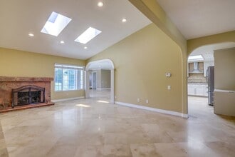 27635 Durazno in Mission Viejo, CA - Building Photo - Building Photo
