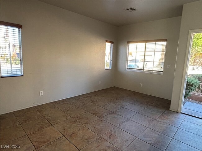 6365 Pebblecreek Lodge Way in Las Vegas, NV - Building Photo - Building Photo