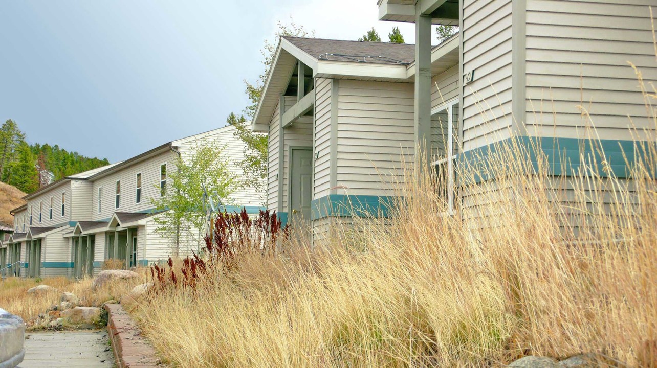 Fox Run Apartments in Fraser, CO - Building Photo