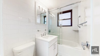 East 16 Avenue in New York, NY - Building Photo - Building Photo