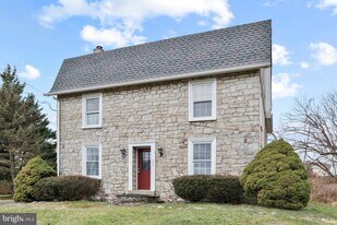1651 Limekiln Pike in Dresher, PA - Building Photo