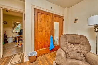 950 Bay St in Rochester, NY - Foto de edificio - Interior Photo