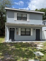 230 Robbins Ave N in Titusville, FL - Building Photo