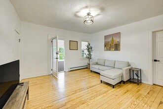 81 Southside Ave in Hastings On Hudson, NY - Building Photo - Building Photo