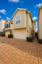 2939 Clinton Dr in Houston, TX - Building Photo