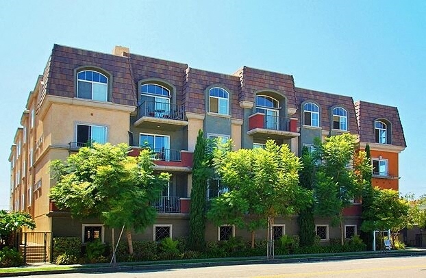 Lido Apartments - 3707 Motor Ave in Los Angeles, CA - Building Photo - Building Photo