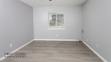 Seneca Place in Wichita, KS - Building Photo - Building Photo