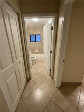437 NW 81st St. in Miami, FL - Foto de edificio - Building Photo