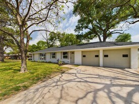 2231 Latexo Dr in Houston, TX - Building Photo