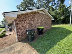 309 W Hill St in Benson, NC - Building Photo - Building Photo