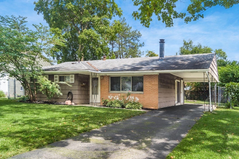 740 Stinchcomb Dr in Columbus, OH - Building Photo