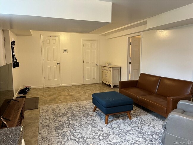 8 Blackford Ave in Yonkers, NY - Building Photo - Building Photo