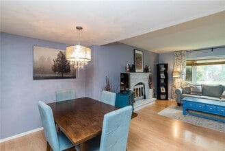 627 Novavista Dr in Winnipeg, MB - Building Photo - Building Photo